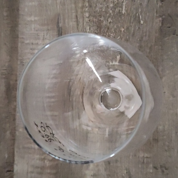 💫 3/$15 ✨Urban Barn Wine Glass 🍷 - Picture 4 of 5